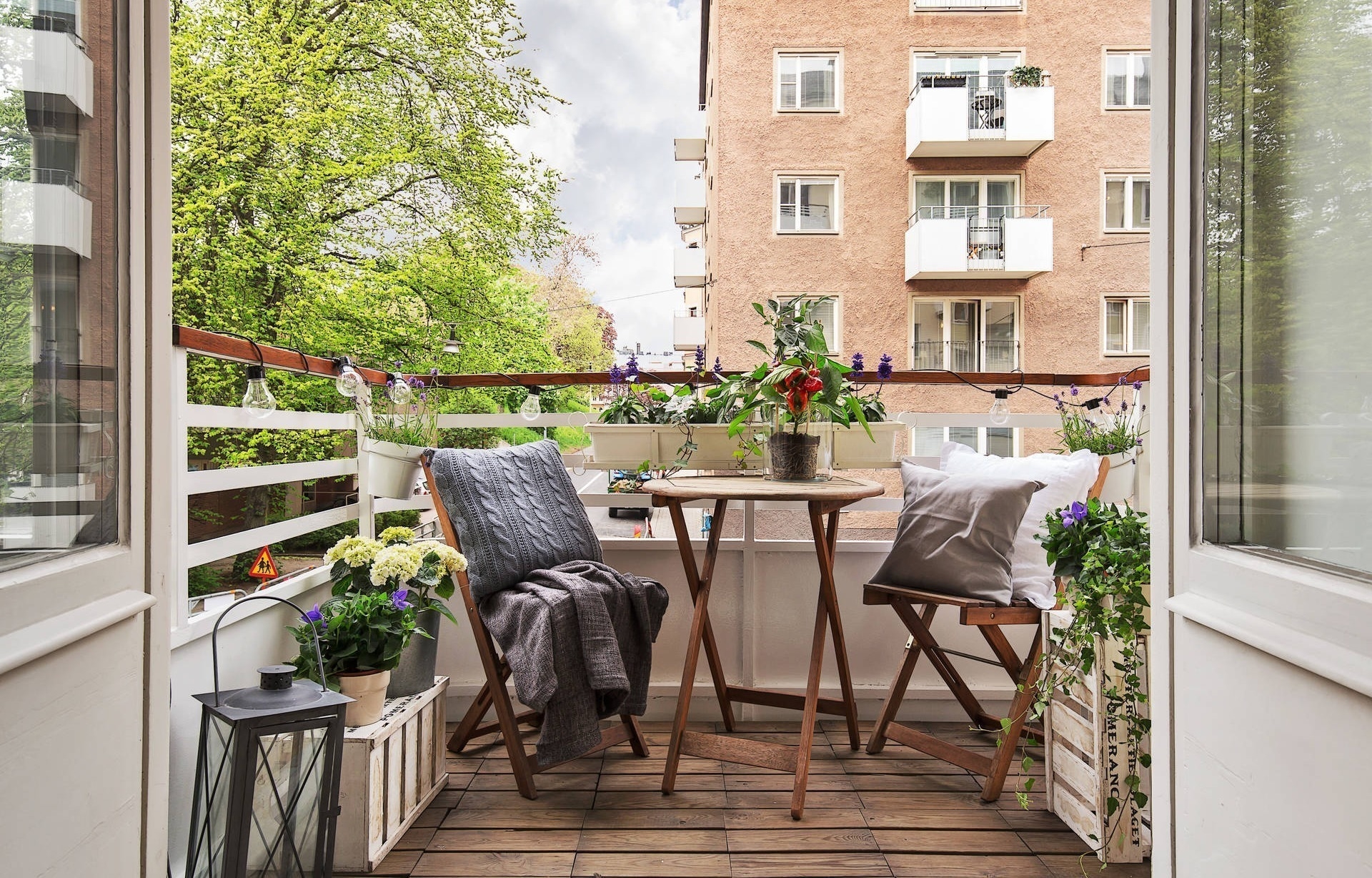 Balkon Suyu Geri Taşıyor mu?